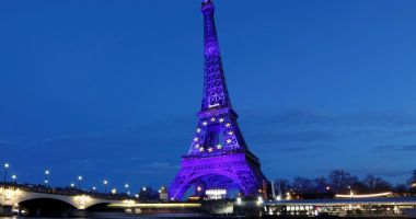 Feerie la Paris! Franţa a preluat preşedinţia Uniunii Europene