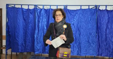 Stire din Politică-Administrație : Felicia Ovanesian îndeamnă constănţenii să iasă la vot! "S-a văzut că votul poate schimba totul peste noapte"