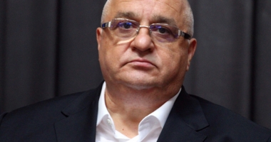 Stire din Social : Felix Stroe, reales președinte al Asociației Române a Apei