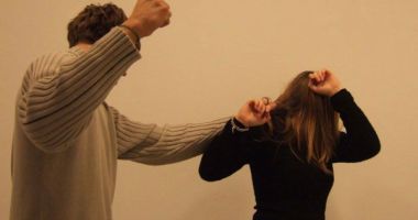Stire din Eveniment : Ordine provizorii de protecție emise pe numele a doi bărbați