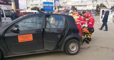 Galerie foto / Femeie spulberată pe trecere, în zona Gării - 2