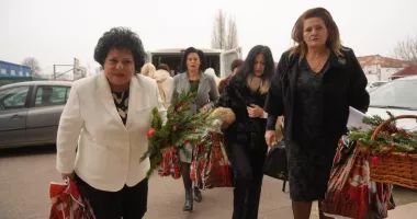 Solidaritate și grijă, în prag de sărbători. Femeile din PSD Constanța, alături de cei care au nevoie - 2