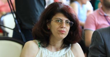 Stire din Politică-Administrație : Femeile liberale  din Constanța  vor pune în practică proiectul "Fii meseriaș"