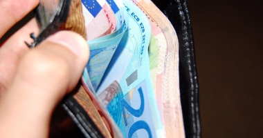 Stire din Eveniment : Femei tâlhărite în Constanța, chiar și în curtea Spitalului Județean