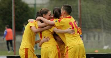 Stire din Sport : Fotbal feminin U19: "Tricolorele" se pregătesc de Turul de Elită