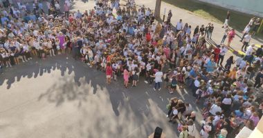 Elevii Școlii "Ferdinand" învață în clase proaspăt renovate - 2