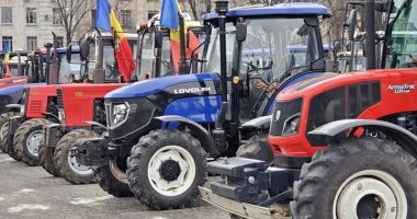 Stire din Economie : Fermierii din toată ţara vor protesta cu tractoarele în faţa Parlamentului