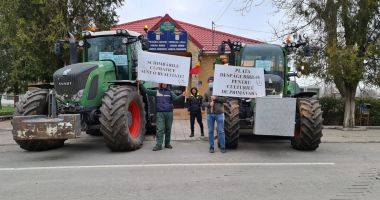 Stire din Economie : Fermierii dobrogeni s-au alăturat colegilor din Moldova şi au protestat