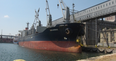 Stire din Economie : Fermierii și portul Constanța pariază pe creșterea recoltelor de cereale