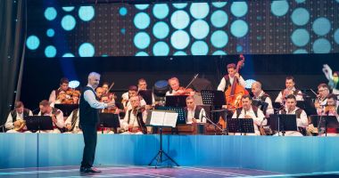 Stire din Cultură-Educație : Festivalul-concurs „Dan Moisescu”, transmis live