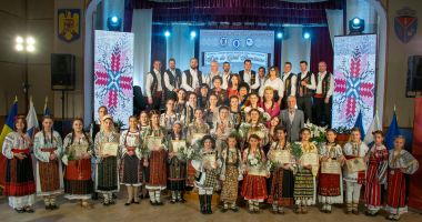Stire din Cultură-Educație : Palmaresul Festivalului-Concurs Național „Dor De Cânt Românesc”, desfășurat la Cumpăna