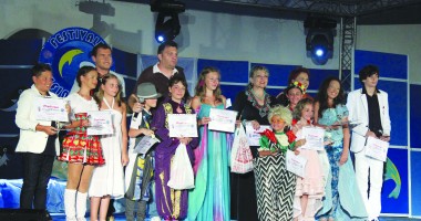 Stire din Diverse : Festivalul "Delfinul de Aur", la a XI-a ediție pe scena orașului Năvodari