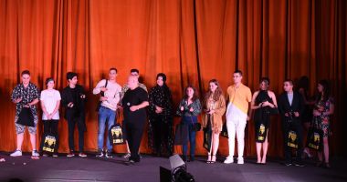 Stire din Cultură-Educație : Festivalul "Tanța și Costel" a transformat Medgidia, pentru trei zile, în capitala teatrului românesc