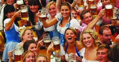 Stire din Diverse : Vrei bere și muzică bună? Vino la Festivalul Berii din Mamaia