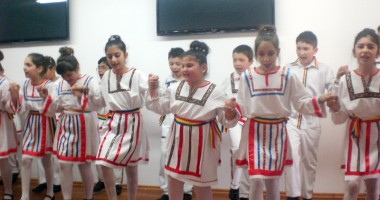 Festivalul de folclor "Mlădițe Dobrogene", pe scena din Poarta Albă - 3