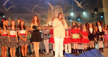 Stire din Cultură-Educație : A XV-a ediție a Festivalului "Mamaia Copiilor"