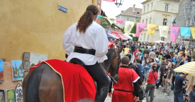Stire din Cultură-Educație : Festivalul Sighișoara Medievală XXIII va încerca să intre în Guinness