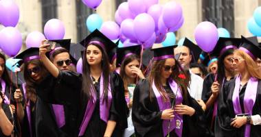 Galerie foto. Moment istoric la Colegiul "Mircea": a 100-a promoție și-a spus "La revedere!" - 7