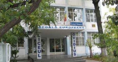 Stire din Cultură-Educație : Festivitate de premiere la Liceul "Ovidius"