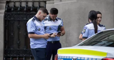 Bunic prins după ce și-a abuzat sexual nepoata de șapte ani, timp de mai multe luni