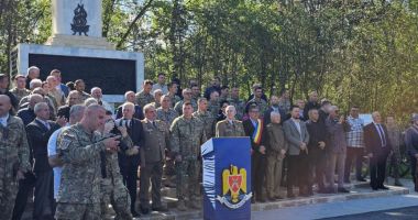 Ceremonial militar și religios, la aniversarea a 130 de ani. Monumentul Regimentului 34 Infanterie din Topraisar a fost restaurat - 2