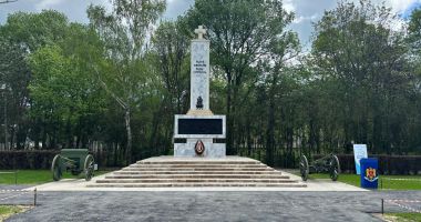 Ceremonial militar și religios, la aniversarea a 130 de ani. Monumentul Regimentului 34 Infanterie din Topraisar a fost restaurat - 3