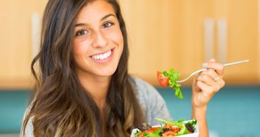 Ficatul sănătos se menține și cu o alimentație potrivită