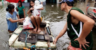 Stire din Actualitate : Taifunul Bopha  s-a abătut  asupra Filipinelor