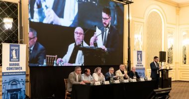 Stire din Eveniment : Conferința internațională dedicată Zilei Avocatului Român. ”Felicitări colegilor din Baroul Constanța pentru un eveniment impecabil!”