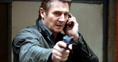 Stire din Cultură-Educație : Invitație la film. Liam Neeson este "Pasager în trenul terorii"