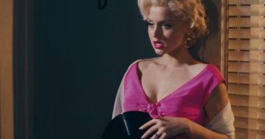 Stire din Actualitate : Filmul ''Blonde'', producţie Netflix, a primit opt nominalizări la Zmeura de Aur 2023