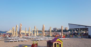 Stire din Cultură-Educație : Film și spectacole de dans pe plajă