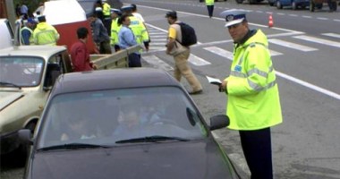 Stire din Eveniment : Persoane  și autoturisme, depistate în urma cooperării Schengen