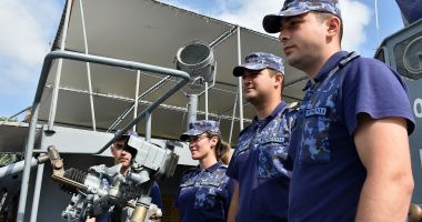 Stire din Eveniment : Final de stagiu de practică la navele fluviale pentru elevii militari