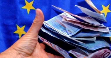 Stire din Economie : Finanțarea europeană depinde  de un vot al Parlamentului României