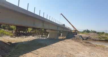 Stire din Economie : Finanțare europeană pentru șase poduri din România