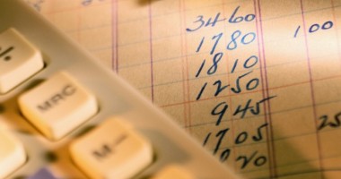 Stire din Economie : A scăzut deficitul comercial al României