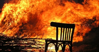 Stire din Actualitate : Albania cere ajutorul NATO pentru stingerea incendiilor