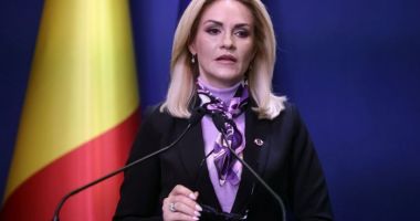 Stire din Politică-Administrație : Gabriela Firea: "Peste 22.000 de copii ucraineni se află azi în România"