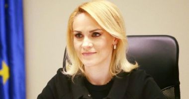 Stire din Politică-Administrație : Gabriela Firea anunţă cum vor fi ajutaţi copiii care trăiesc în sărăcie lucie