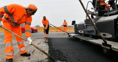 Stire din Economie : Profituri mari cu doar doi salariați! Cum se împart contractele din bani publici, la Constanța