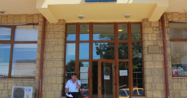 Stire din Economie : Se zguduie scaunele directorilor din ANAF