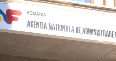 Stire din Economie : Fiscul va afișa înștiințările pe ușa contribuabililor