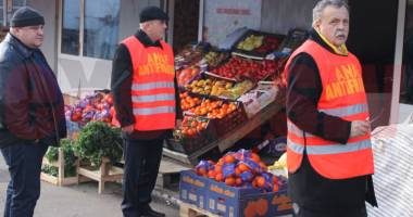 Stire din Economie : Fiscul propune sancțiuni graduale și legalizarea bacșișului