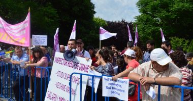 Stire din Economie : Fiscul se pregătește de o nouă reformă,  dar și de acțiuni de protest