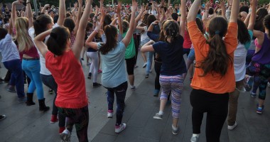 Galerie Foto / Flashmob, la City Park Mall, oferit de Total Dance Center - 8