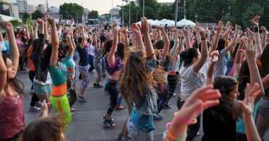 Dansatorii de la Total Dance Center, flashmob cu ocazia Zilelor Constanței - 6