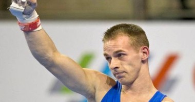 Stire din Sport : Gimnastică: Flavius Koczi, finalist la sol și sărituri, Muntean, la paralele la CE de la Moscova
