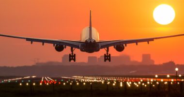 Aeronavele Boeing 737 MAX 8 inca stau la sol