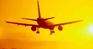 Stire din Social : Zborurile low cost de pe Aeroportul Băneasa se vor muta, din martie 2012, pe Aeroportul Otopeni